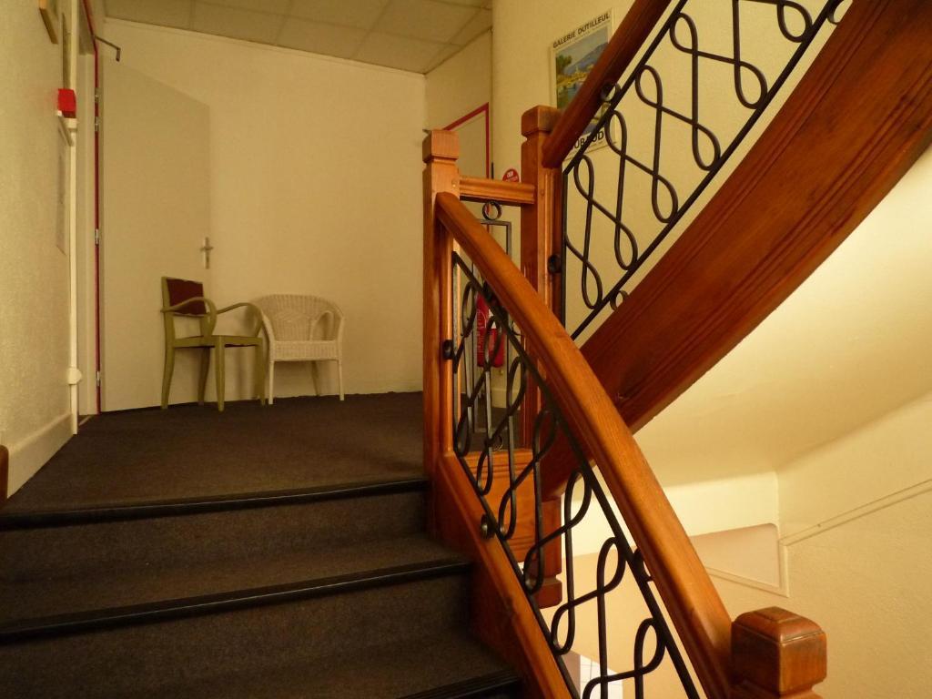 Hotel La Flamme Rouge Сен-Жирон Екстериор снимка